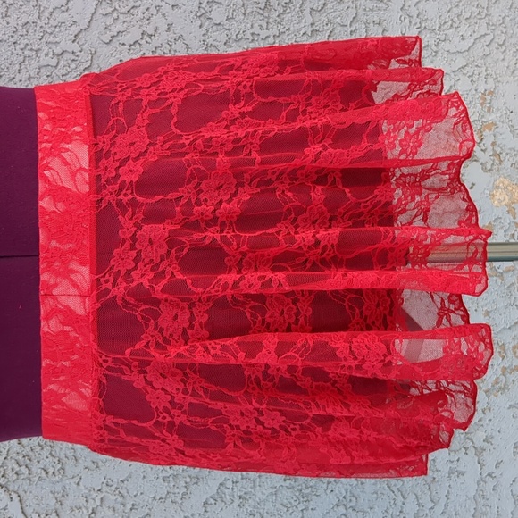 Red Lace Mini Skirt  ♥️ - Picture 5 of 5